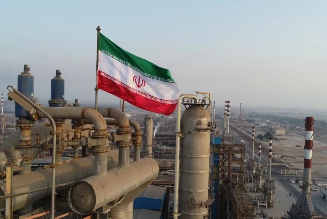 Oil Rises Over 2% Amid Iran Tensions, Trade Deal Hopes