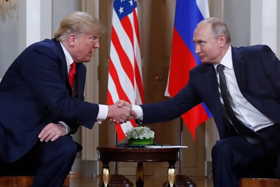 Oil Prices Steady Ahead of Trump-Putin Meeting