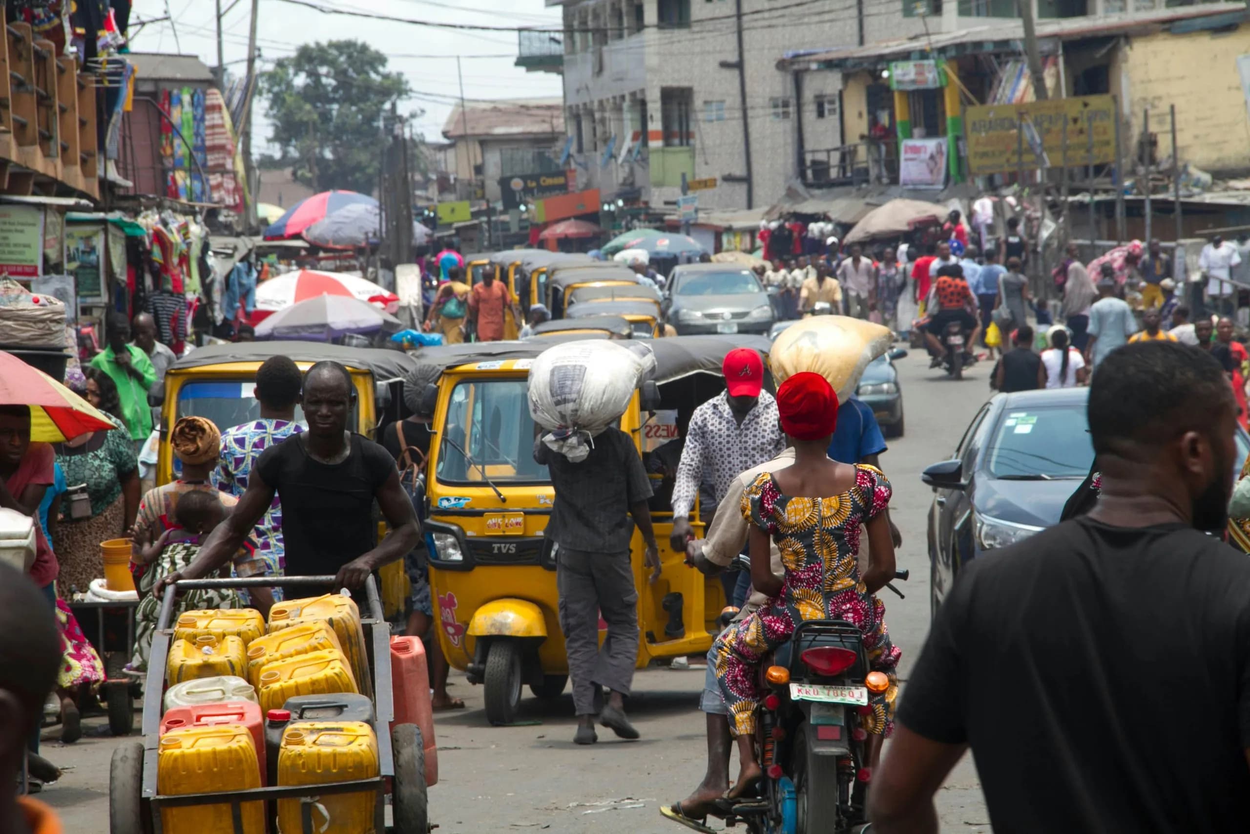 Nigerians Lament Fuel Price Reduction Has no Economic Impact