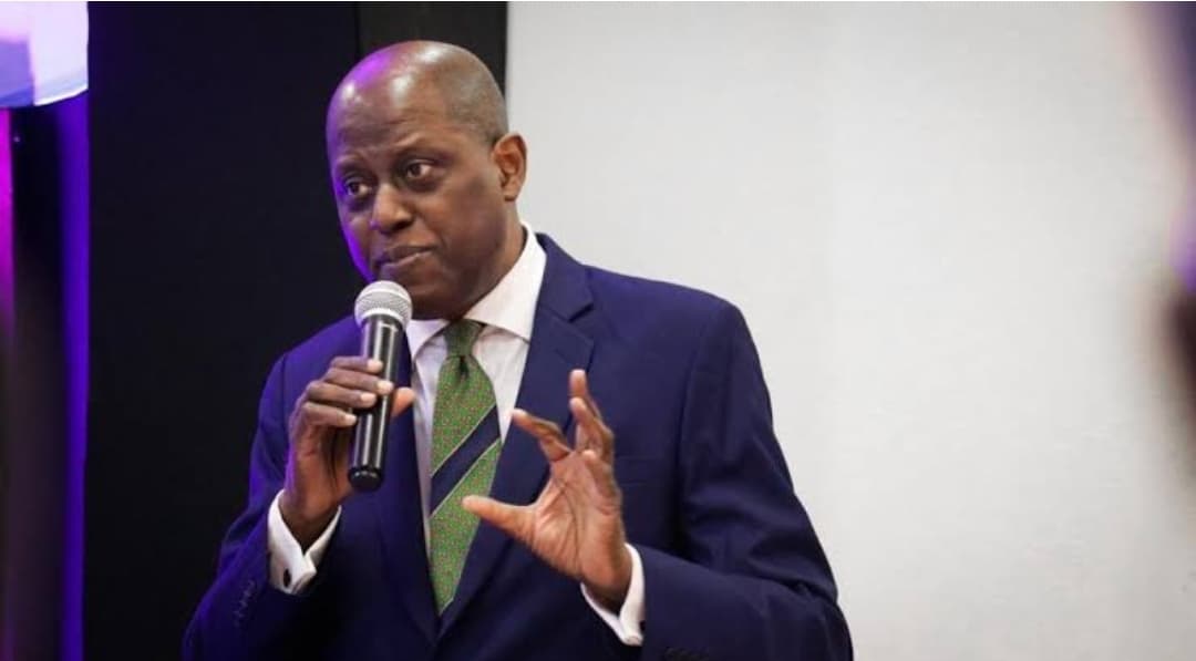 Dollar Hits N1700, May Drive Up Petrol Prices