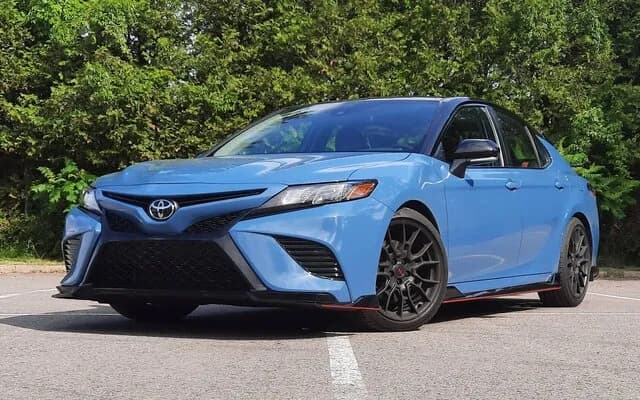 5 Car Brands with Most Reliable Engines and Fuel Usage