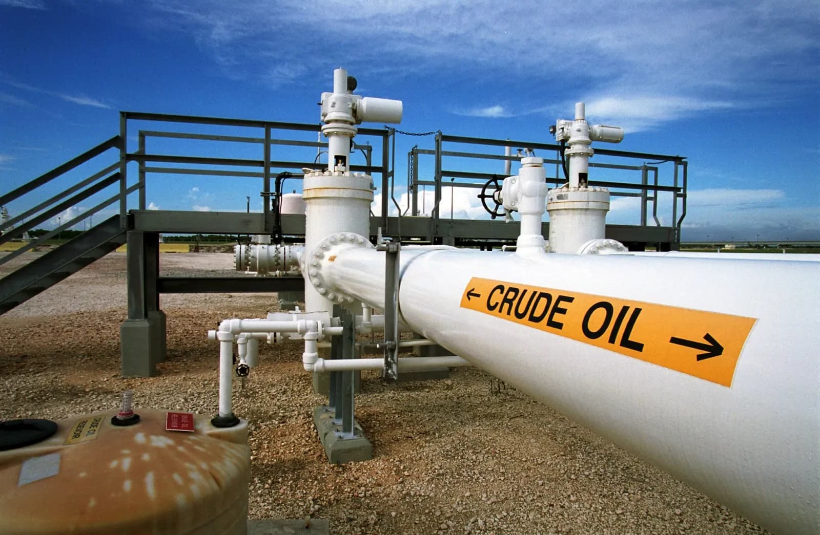 Naira Payment for Crude to Boost Investment Climate -Analysts