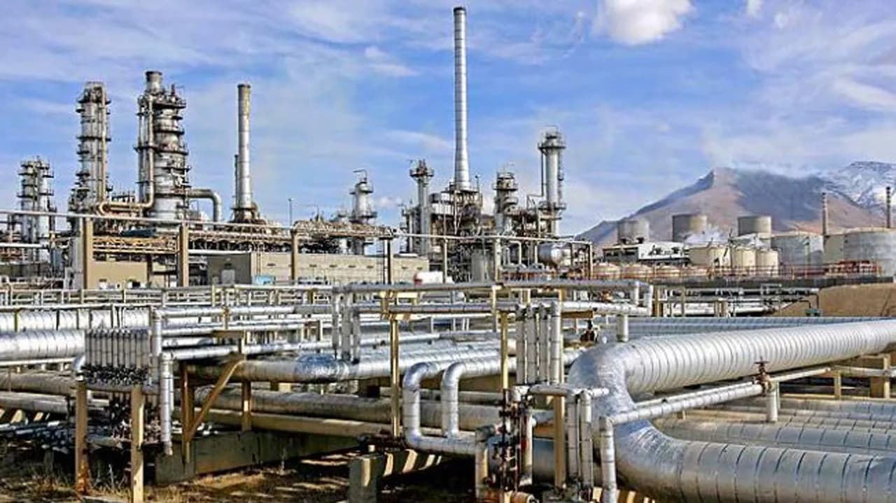 Nigerian Refineries Failure Spark Public Outrage