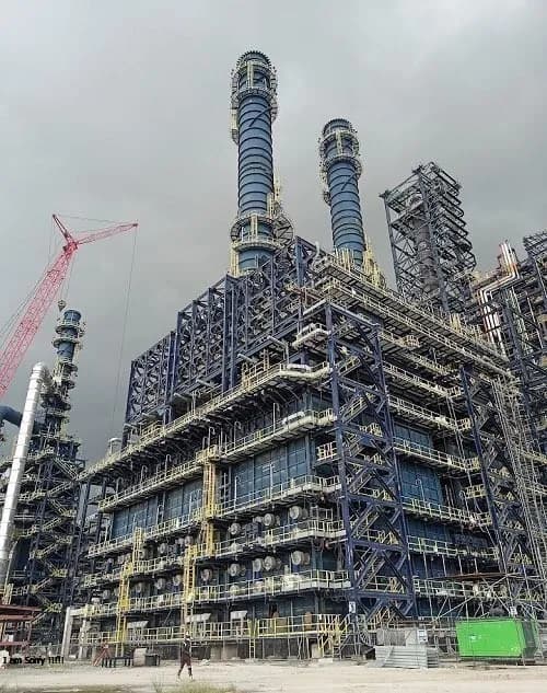 Dangote Refinery Output Hit by Crude Shortage, RFCC Breakdown