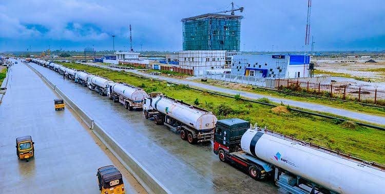Dangote Refinery Introduces ₦500,000 Daily Penalty for Truck Overstay