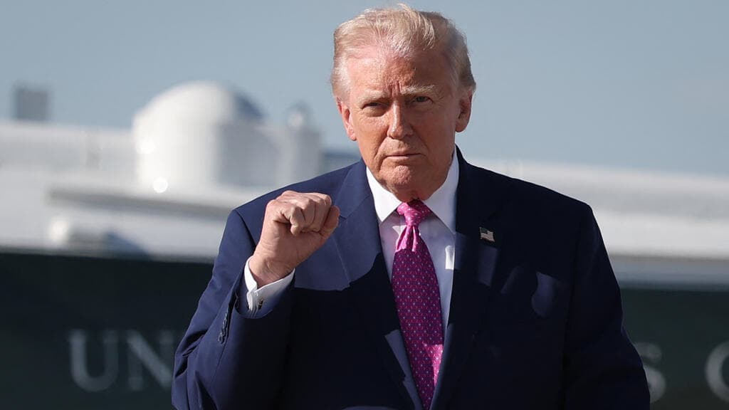 Trump Warns Iran Against Assassination Threat, Raises Fears of Fresh Oil Price Hike