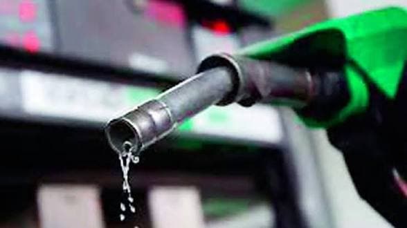 Nigeria's Petrol Stock Nears 20 Days, But Dollar Sales and $90 Oil Threaten Fresh Price Hike